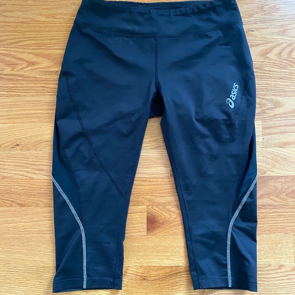 Asics Black Crop pants / biker shorts